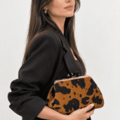 Animal Print Clutch Γυναικείο με χρυσές και μαύρες λεπτομέρειες